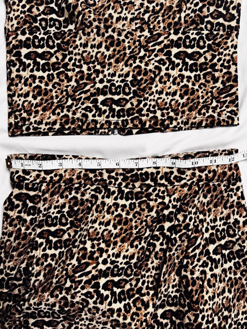 Queen Of The Main - Marie Set in Leopard - Picture 7 of 8